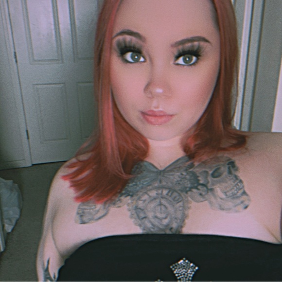 Meet your Posher, Ivy - Picture 3 of 3